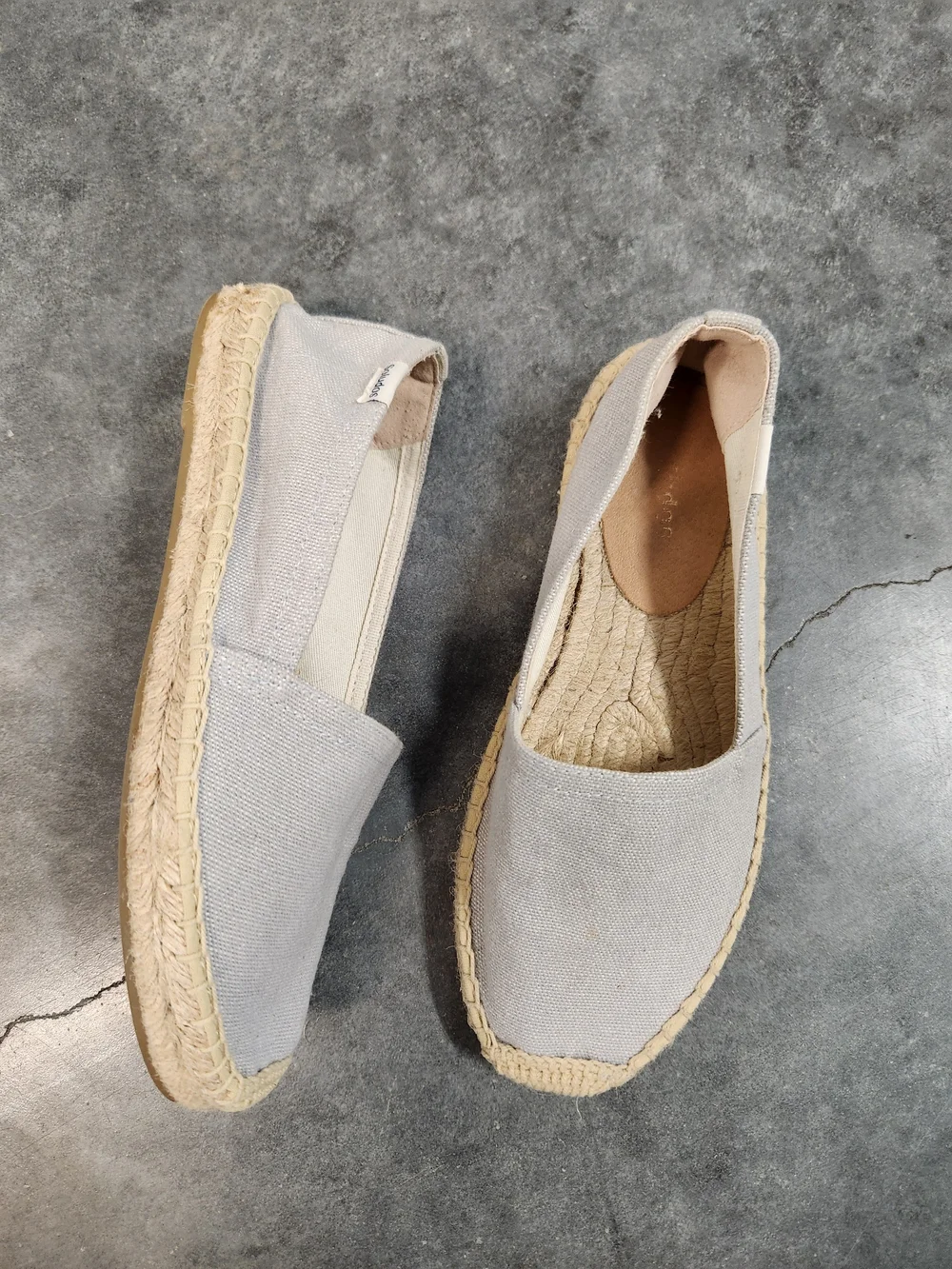 Soludos Size 6 Light Gray Canvas Espadrille Flats